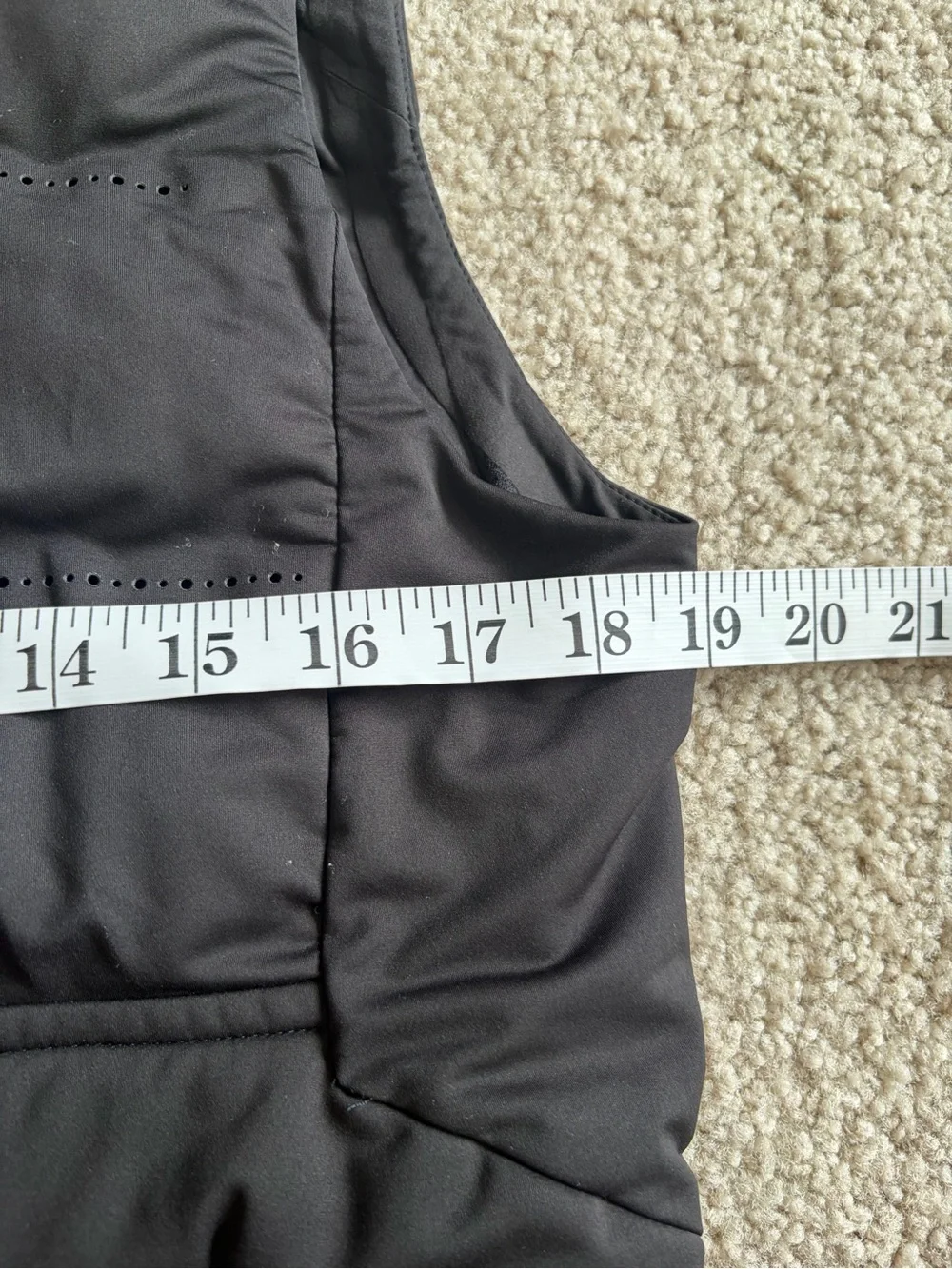 Nike areoloft active golf perforated qualited shell golf black vest jacket small